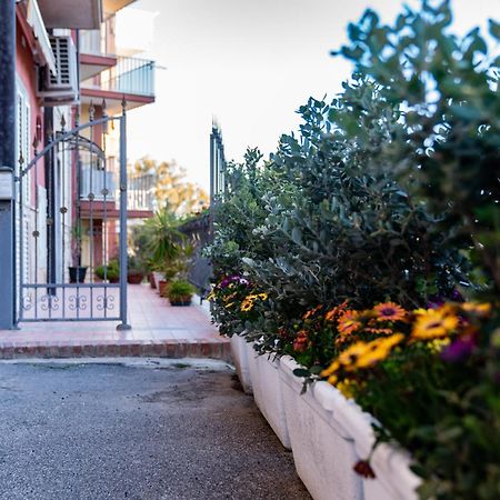 Le Dimore Di Ulisse A Gela - Casa Vacanza B&B - La Nave Greca Extérieur photo
